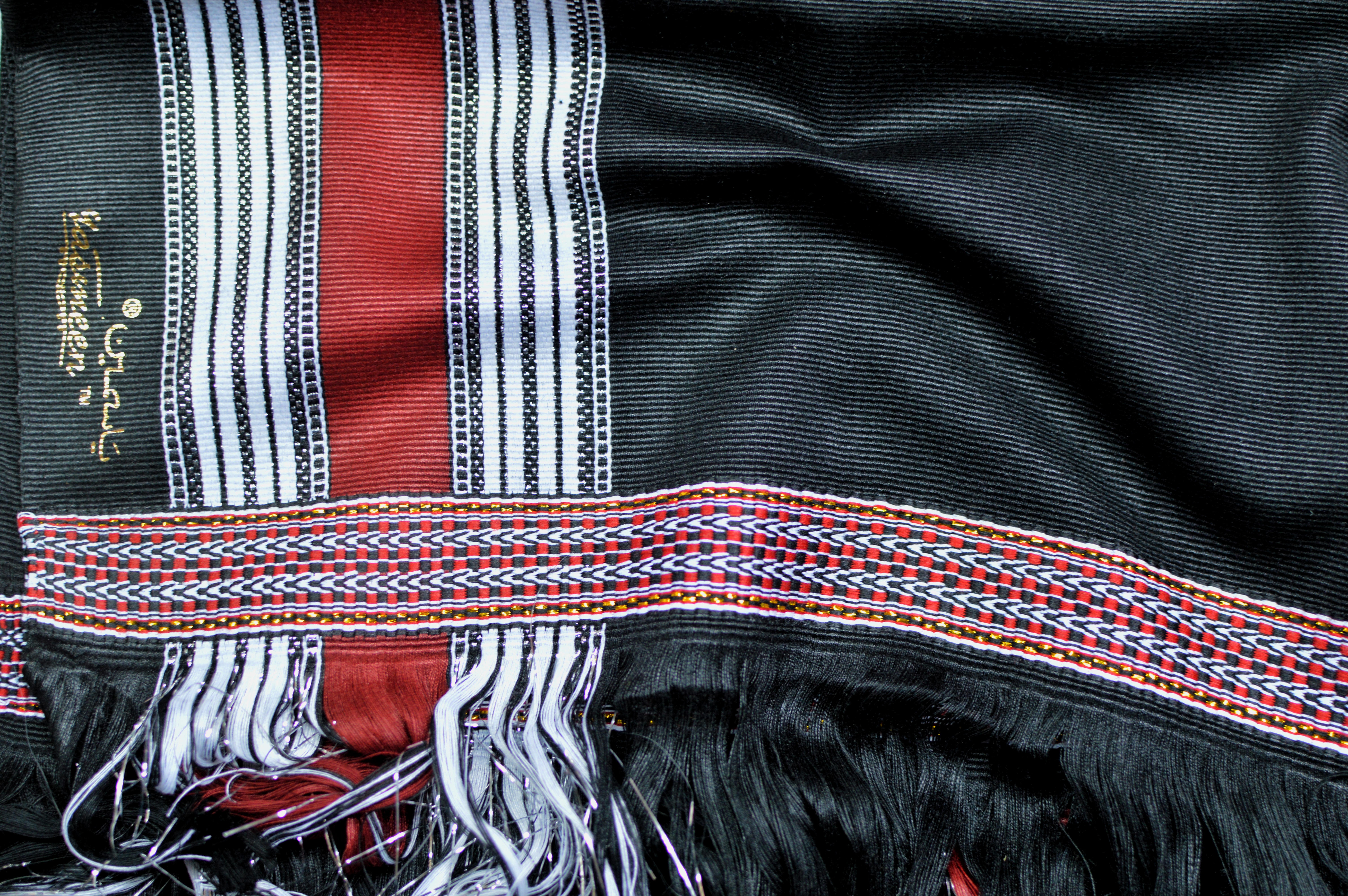 Black sarong with woven border